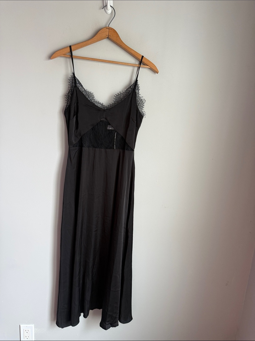 NEW Petal & Pup Ariel Dress in Black, 6 - Picture 2 of 9